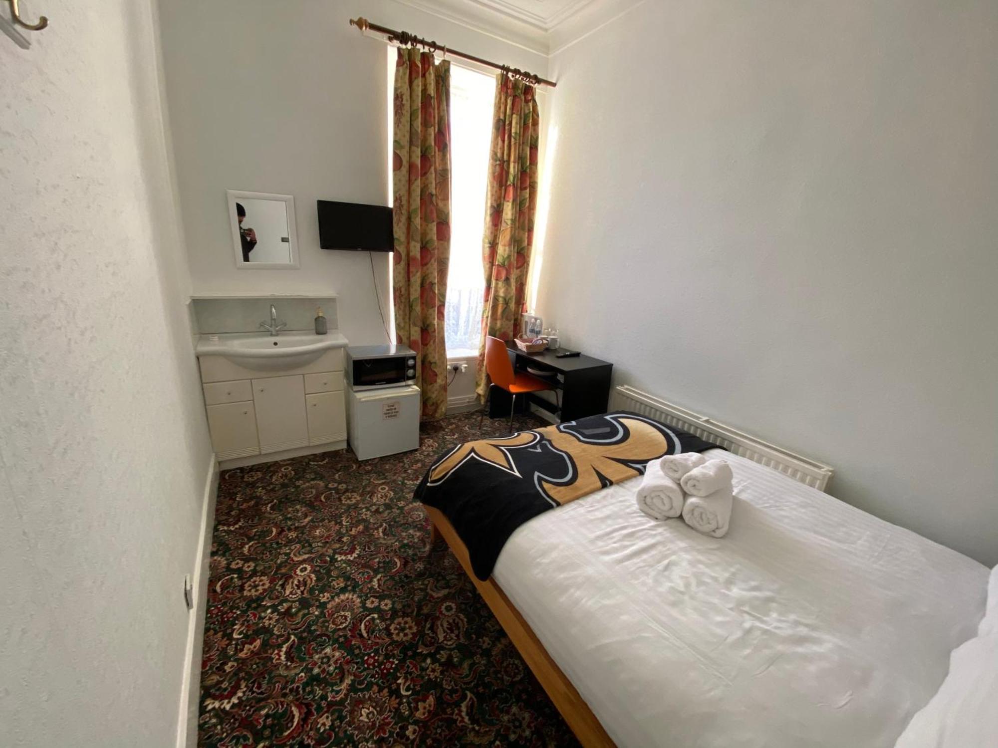 אברדין Aaran Central Guesthouse מראה חיצוני תמונה
